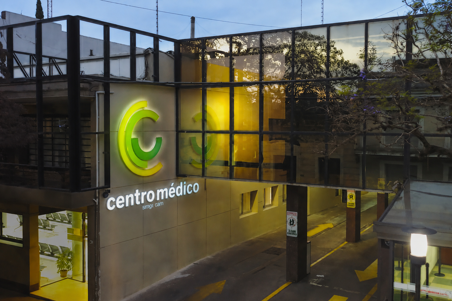 Fachada principal del Sanatorio Salto perteneciente al Centro Médico de Salto
