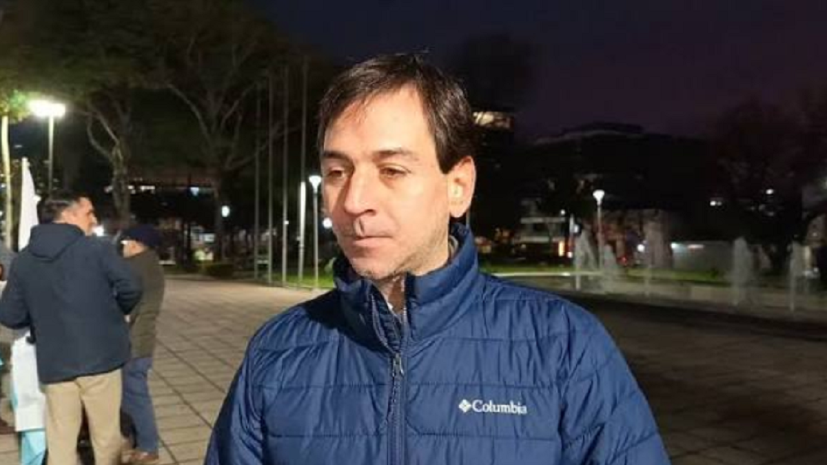 El diputado Pablo Constenla en comisión solicitando fondos para las obras del CENUR Litoral Norte en Salto