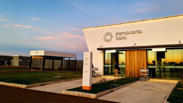 Edificio de la terminal de pasajeros del Aeropuerto Internacional de Nueva Hespérides.