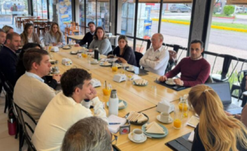 Reunión de trabajo entre autoridades y operadores turísticos en Termas del Daymán.