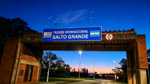 Puente Internacional Salto Grande que conecta Salto y Concordia.